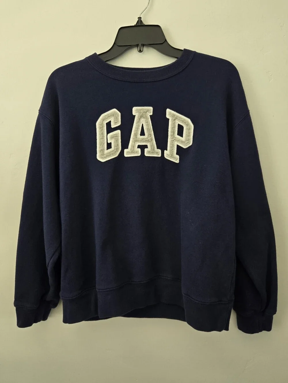 Gap Navy Logo Sweatshirt. Size Medium - Picture 3 of 10
